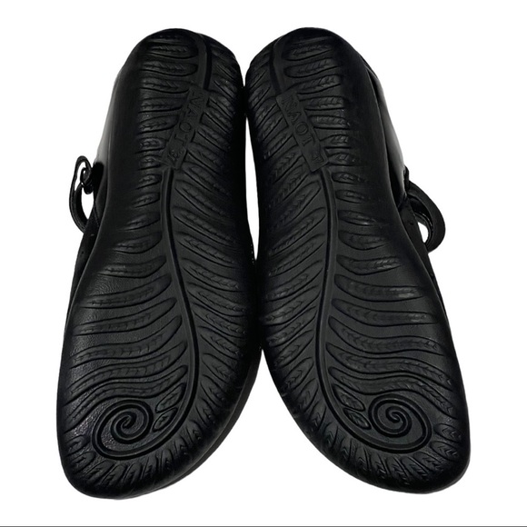 Naot Matua Sandal Glass Silver Studded Velvet Leather Maryjane Ballet Flats 6/37 - Picture 10 of 10